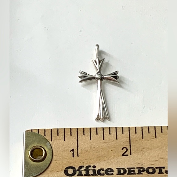 Vintage 925 Sterling Silver Cross Pendant - Picture 5 of 8